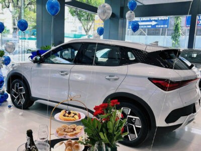 ban giao xe byd sai gon 7 BYD Sài Gòn