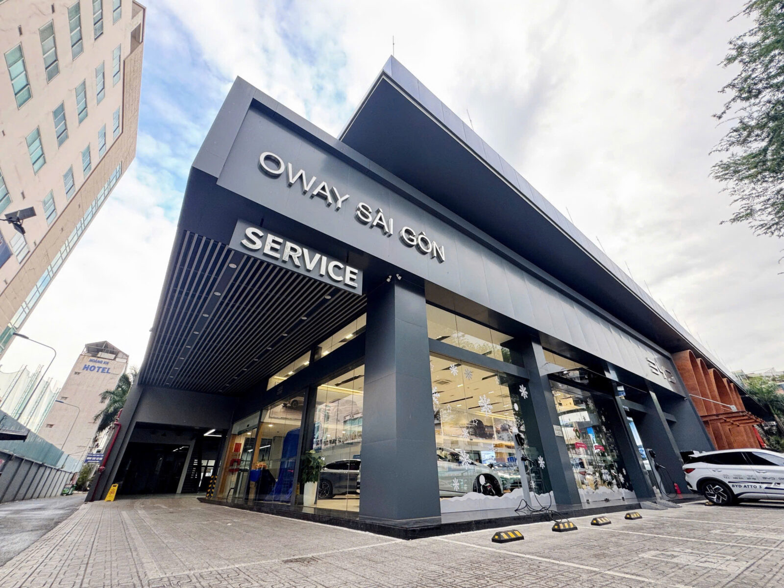 showroom byd oway saigon 00 Đăng Ký Lái Thử