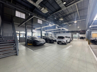 showroom byd oway saigon 06 Giới Thiệu