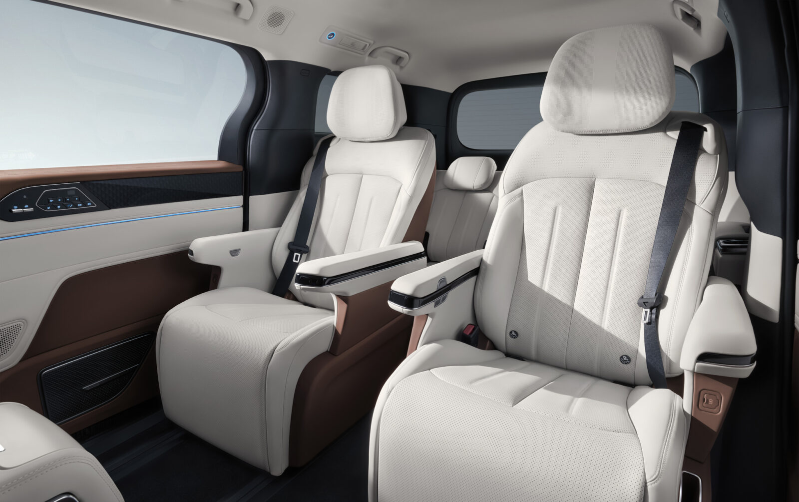 578265511 122159790998796315 7293147297468425897 n ✨BYD đã chính thức ra mắt dòng xe BYD M9 tại Việt Nam - Lựa chọn MPV thông minh cỡ lớn hàng đầu phân khúc